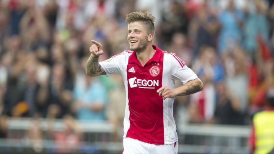 示拥挤球迷 示拥挤球迷